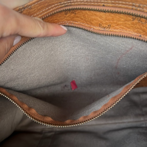 Authentic MCM Large bag Like New! - Picture 4 of 14